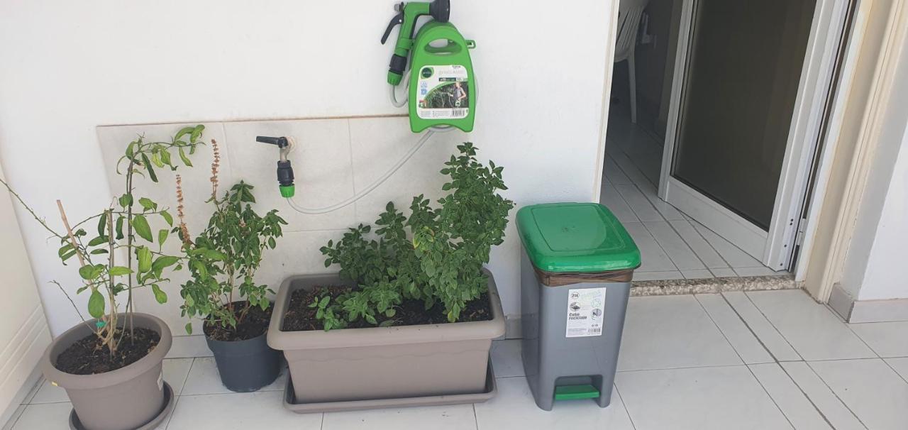 Apartamento Stefaris "Koutsou Court 105" Lárnaca Exterior foto